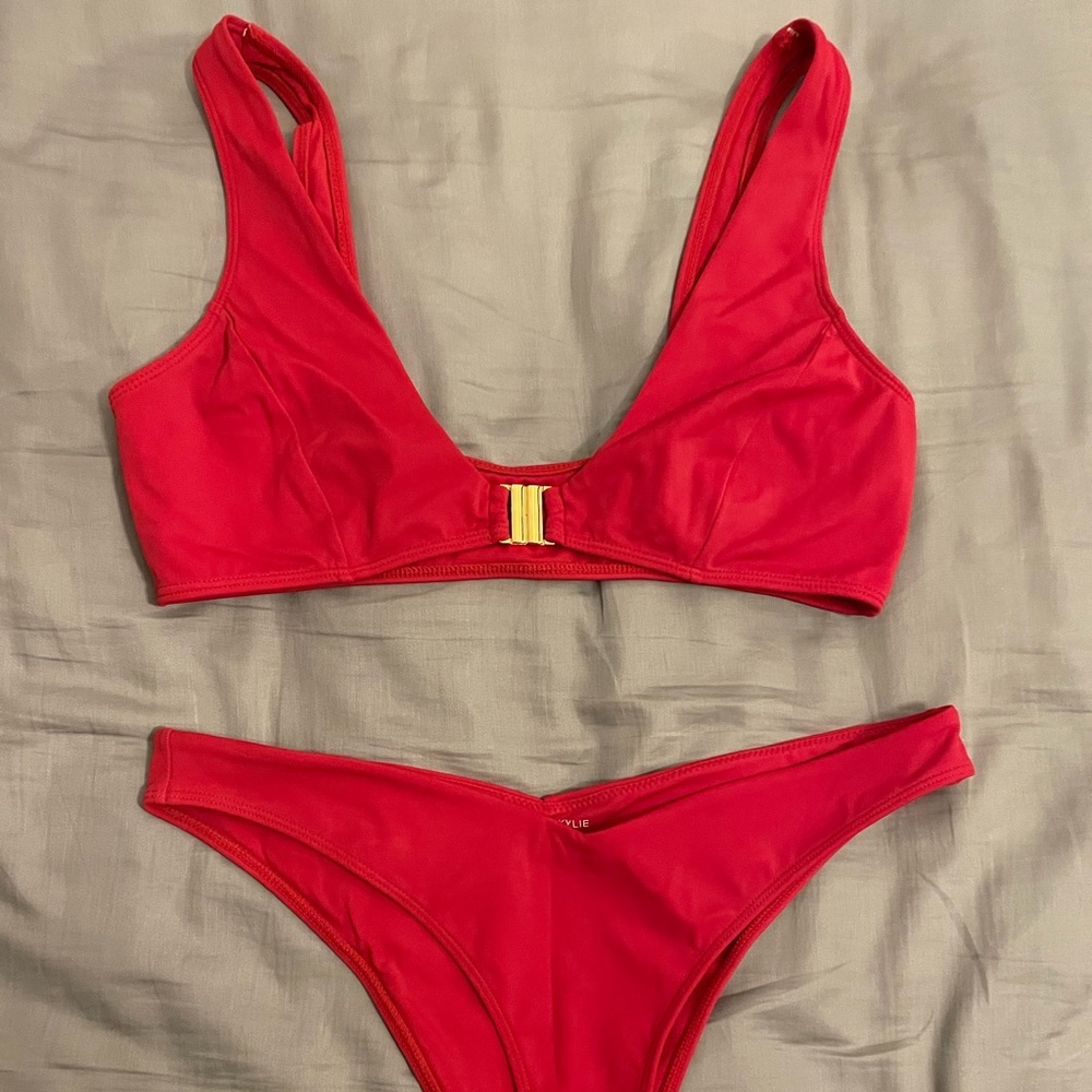 Kendall and Kyle Bikini size Medium